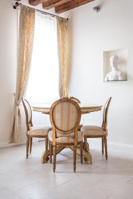 Michelle In Venice Charming Houses Chambre photo